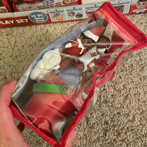 The Elf on the Shelf Bath Play Set - Picture 5 of 6
